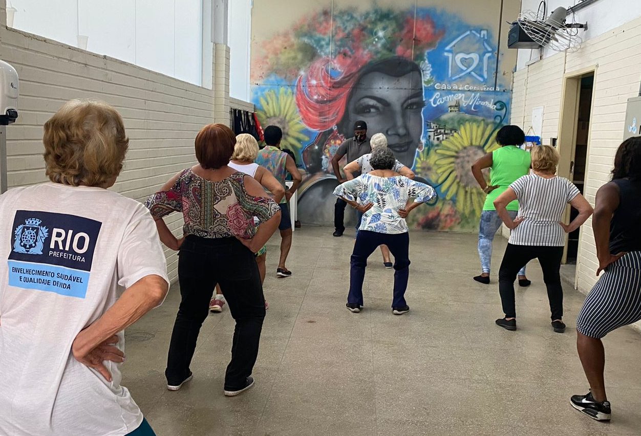 Dança Folclórica – Ensaio das alunas