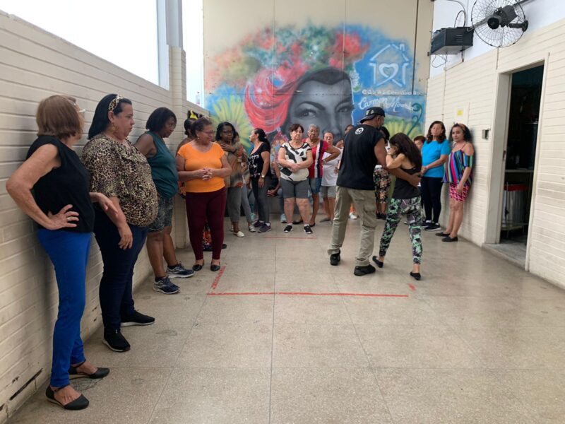 Dança de Salão na Casa de Convivência Carmen Miranda