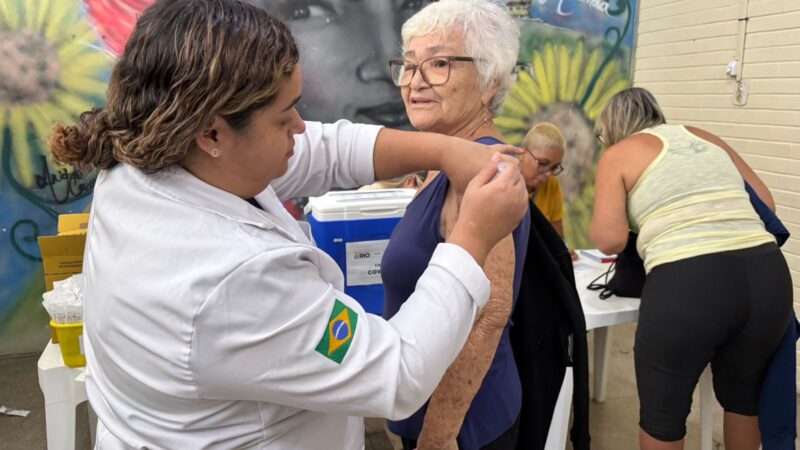 Vacinação contra a Covid-19 para os idosos